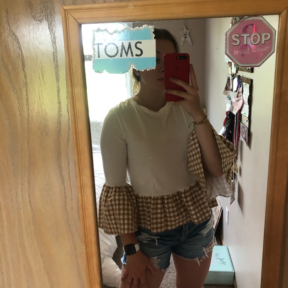 BELL-SLEEVED TOP✨